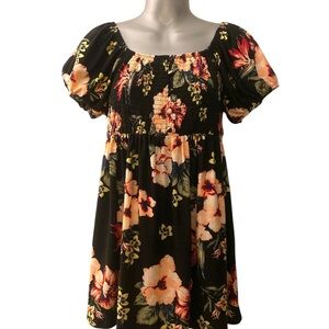 Pretty casual floral dress with Puff Sleeves